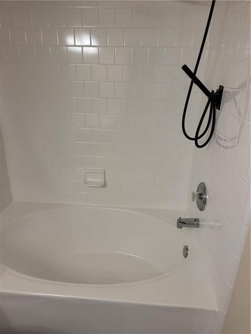 4021 Howell Park Road, Duluth, GA 30096