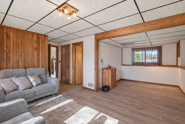 8340 Jersey Avenue N, Brooklyn Park, MN 55445