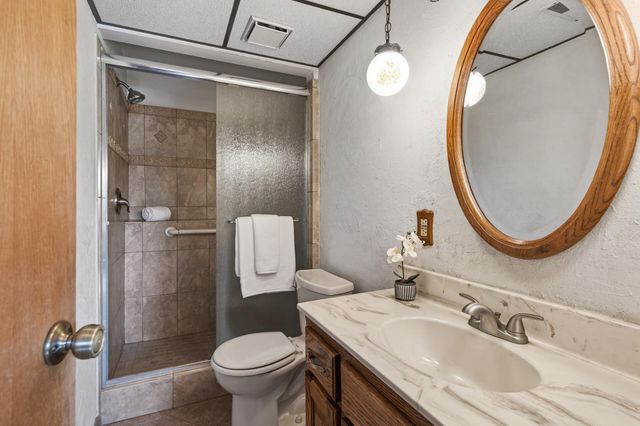 8340 Jersey Avenue N, Brooklyn Park, MN 55445