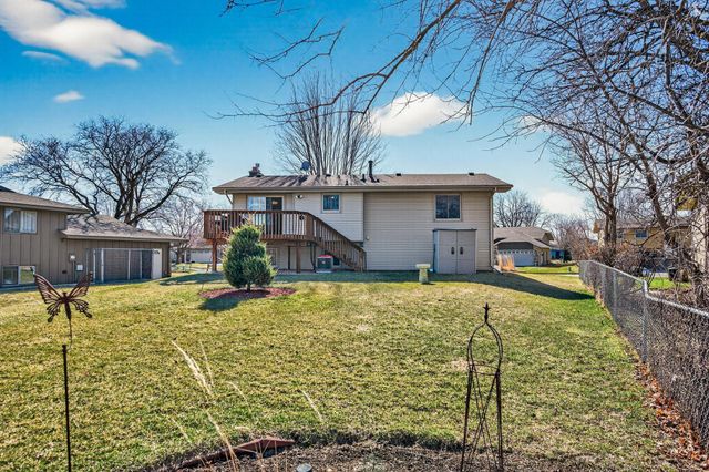 8340 Jersey Avenue N, Brooklyn Park, MN 55445