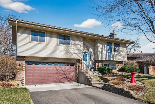 8340 Jersey Avenue N, Brooklyn Park, MN 55445