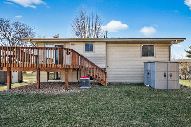 8340 Jersey Avenue N, Brooklyn Park, MN 55445