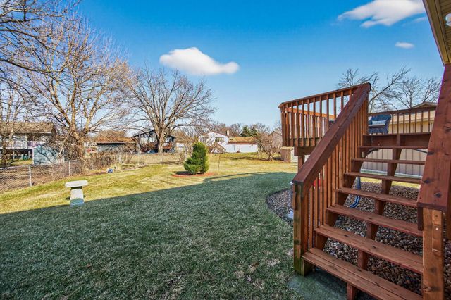 8340 Jersey Avenue N, Brooklyn Park, MN 55445