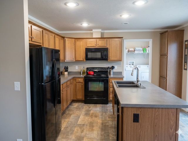 543 Continental Circle, Davison, MI 48423