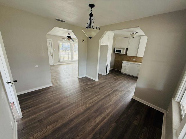 209 Hollywood Street, Coleman, TX 76834