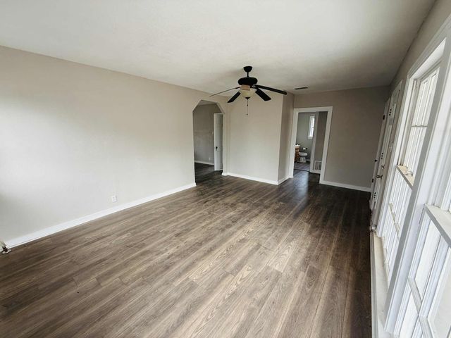 209 Hollywood Street, Coleman, TX 76834