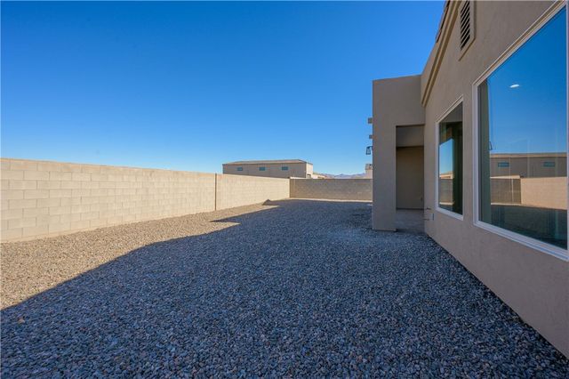 1821 E Desert Bloom Drive, Mohave Valley, AZ 86440
