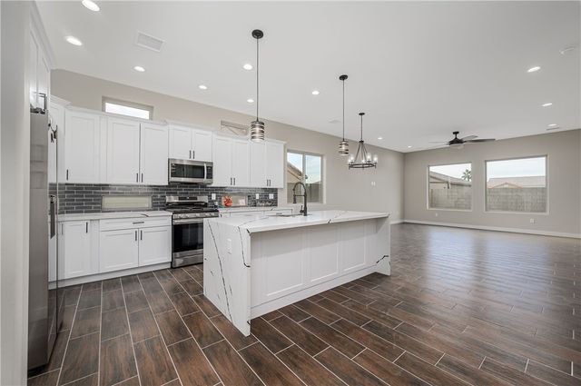 1821 E Desert Bloom Drive, Mohave Valley, AZ 86440