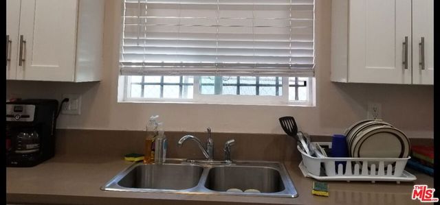 3582 S Budlong Avenue, Los Angeles, CA 90007