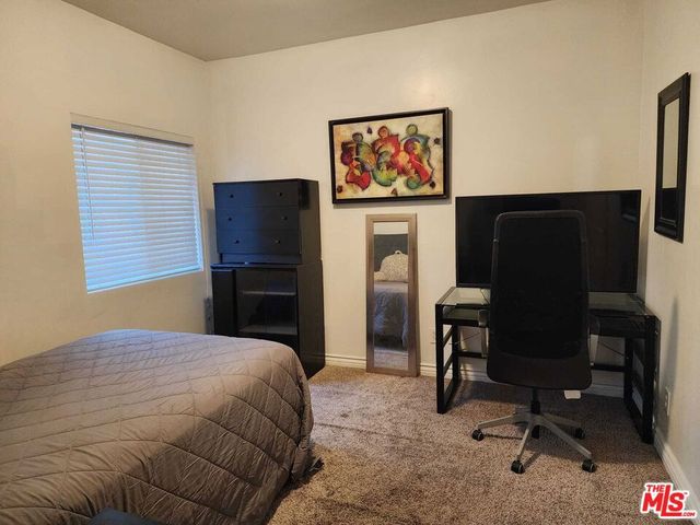 3582 S Budlong Avenue, Los Angeles, CA 90007