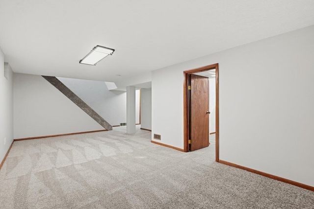 206 IVY Drive, Council Bluffs, IA 51503