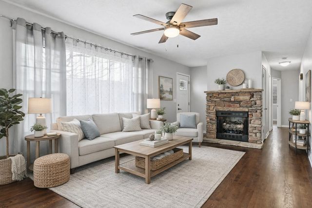 206 IVY Drive, Council Bluffs, IA 51503