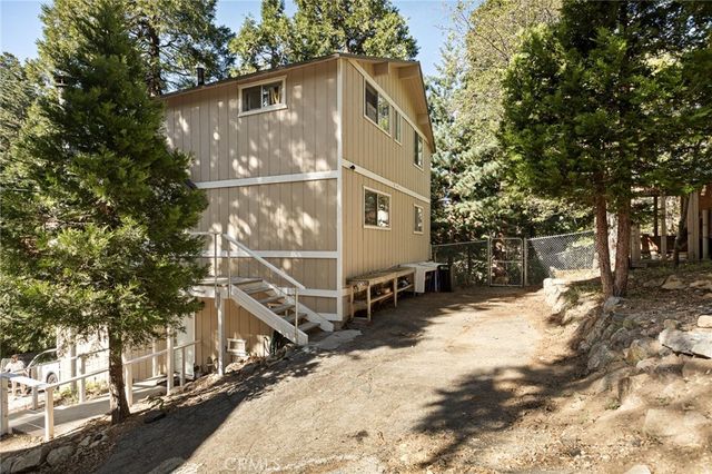 316 Pioneer Road, Lake Arrowhead, CA 92352