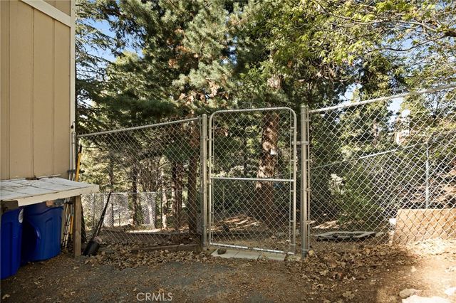 316 Pioneer Road, Lake Arrowhead, CA 92352