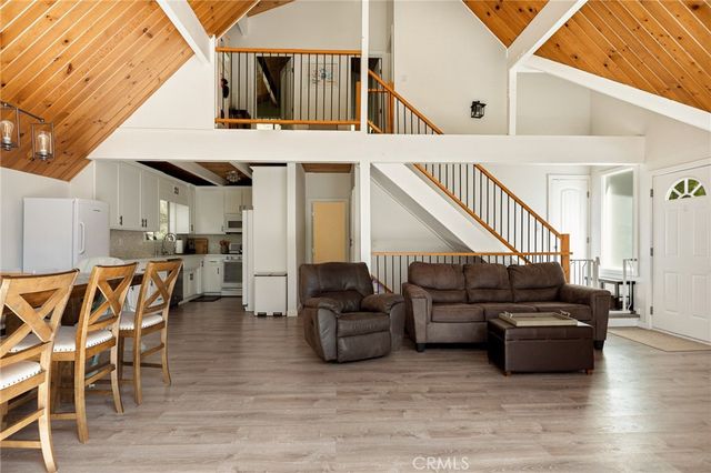 316 Pioneer Road, Lake Arrowhead, CA 92352