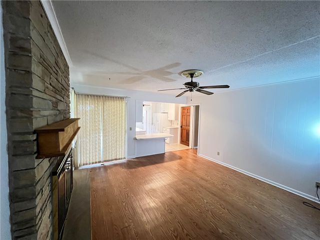 1402 Westwood Avenue, Springdale, AR 72764