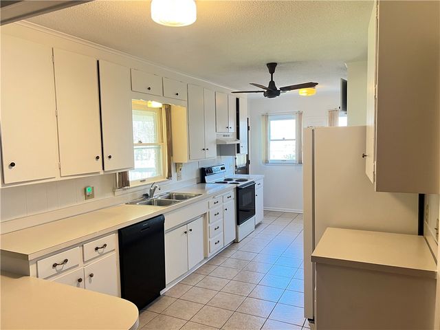 1402 Westwood Avenue, Springdale, AR 72764