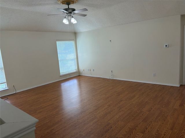 1403 Lakeshore Drive, Irving, TX 75060