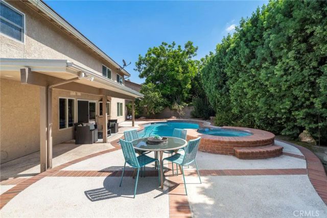 11302 Pennell Circle, Fountain Valley, CA 92708