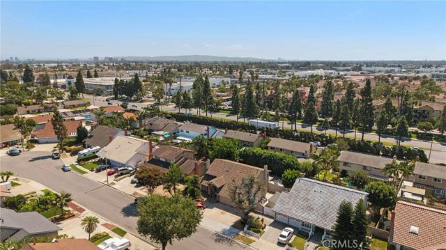 11302 Pennell Circle, Fountain Valley, CA 92708