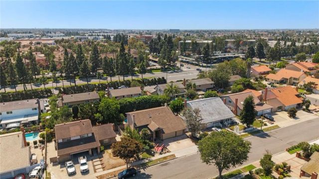 11302 Pennell Circle, Fountain Valley, CA 92708
