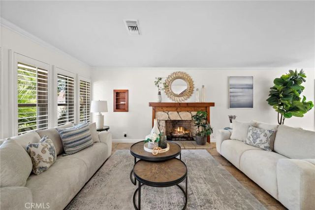 11302 Pennell Circle, Fountain Valley, CA 92708