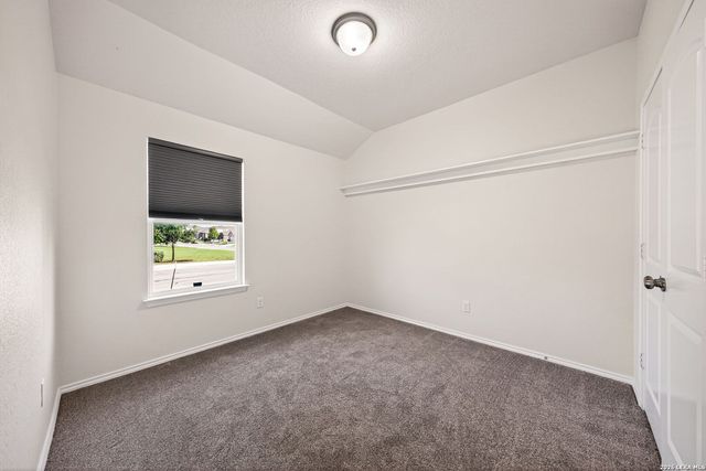 672 Ridgemeadow Dr, New Braunfels, TX 78130