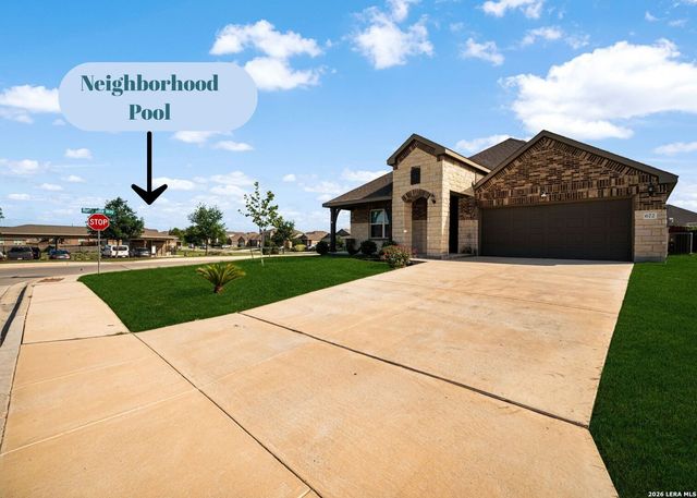 672 Ridgemeadow Dr, New Braunfels, TX 78130