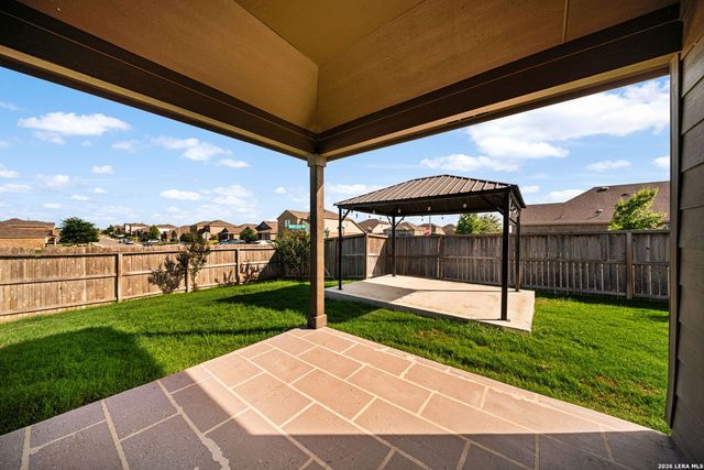 672 Ridgemeadow Dr, New Braunfels, TX 78130