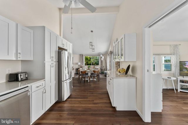 222 SHORE DR, Colonial Beach, VA 22443