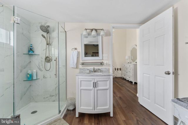 222 SHORE DR, Colonial Beach, VA 22443