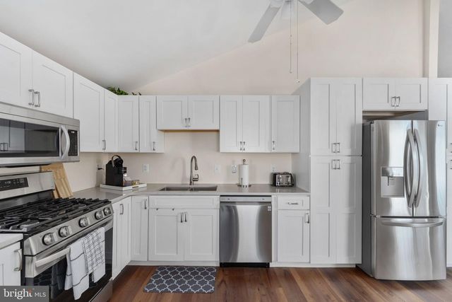 222 SHORE DR, Colonial Beach, VA 22443