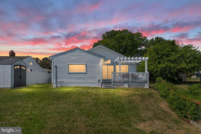 222 SHORE DR, Colonial Beach, VA 22443