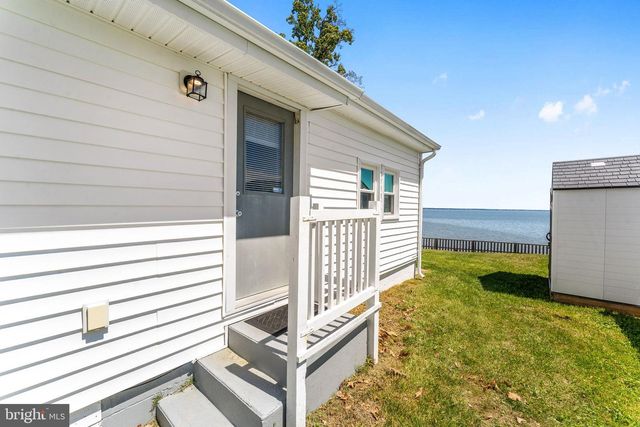 222 SHORE DR, Colonial Beach, VA 22443