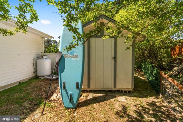 222 SHORE DR, Colonial Beach, VA 22443