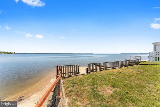 222 SHORE DR, Colonial Beach, VA 22443