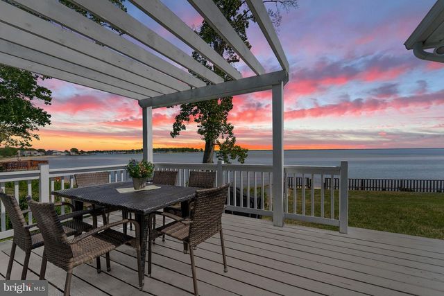 222 SHORE DR, Colonial Beach, VA 22443