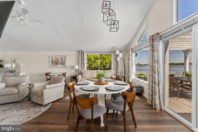 222 SHORE DR, Colonial Beach, VA 22443