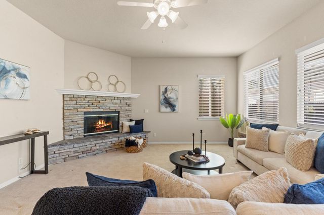 1861 Colin Ct, Yuba City, CA 95993