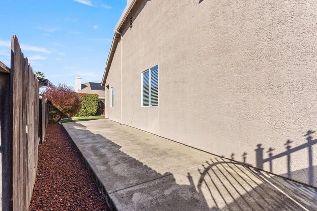 1861 Colin Ct, Yuba City, CA 95993