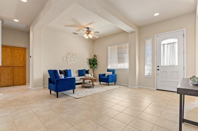 1861 Colin Ct, Yuba City, CA 95993