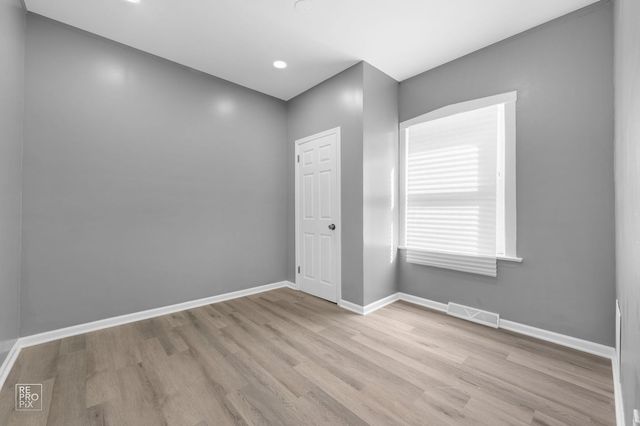 9549 S Calumet Avenue, Chicago, IL 60628
