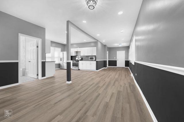 9549 S Calumet Avenue, Chicago, IL 60628