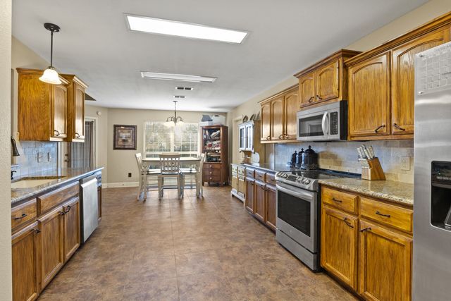 103 Sweet Pea Court, Mt Pleasant, TX 75455