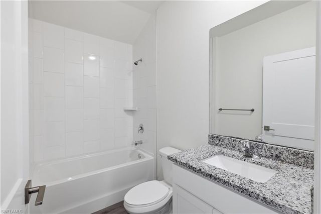 2515 SW 2nd TER, Cape Coral, FL 33991