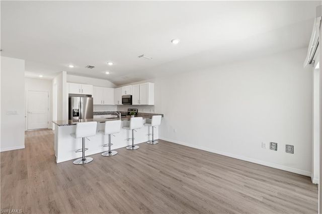 2515 SW 2nd TER, Cape Coral, FL 33991