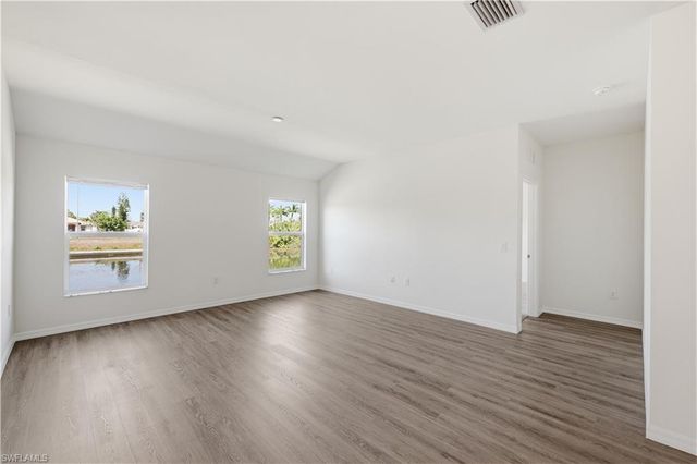 2515 SW 2nd TER, Cape Coral, FL 33991