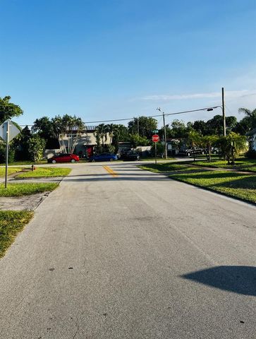 1270 NW 54TH Avenue, Lauderhill, FL 33313