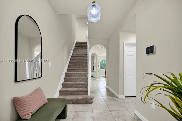 122 NE 27th Ave, Homestead, FL 33033