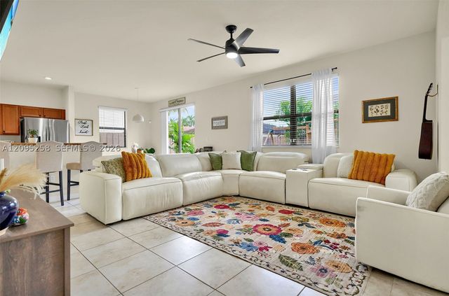 122 NE 27th Ave, Homestead, FL 33033